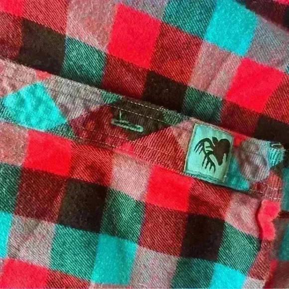 Kids size Large new condition Legendary Whitetails flannel button up - Picture 2 of 5